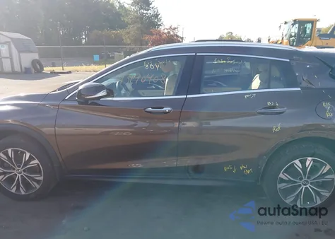 2018 Infiniti Qx30 Essential из США, поврежденный, VIN SJKCH5CR6JA002065